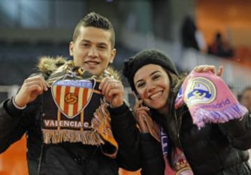 Seguidores de Valencia y el Real Madrid