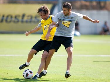 Darder: mejor que De la Peña y Verdú, a un paso de Luis García