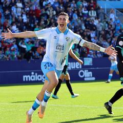 El Málaga rechaza otra suculenta oferta por Roberto, su jugador franquicia