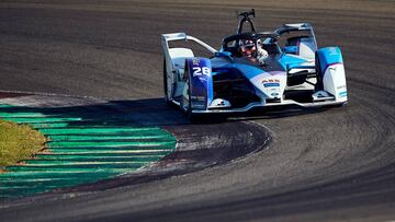 Gunther con el BMW en Valencia.