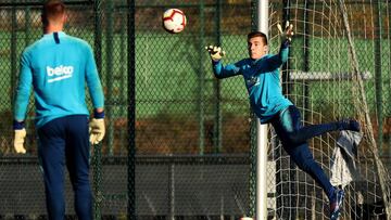 Iñaki Peña se apunta al debate como sustituto de Cillessen