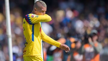 Mateus Uribe pudo haberse ido expulsado antes