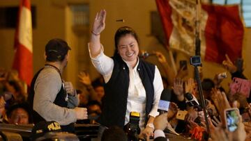FILE PHOTO: Peru's opposition leader Keiko Fujimori greets supporters after she was released from the Santa Monica prison, in Lima, Peru November 29, 2019. REUTERS/Guadalupe Pardo/File Photo
