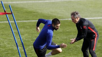 Carrasco entrenando con el Atl&eacute;tico