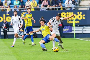 Aprobados y suspensos del Cádiz: Chris Ramos le da la primera a Garitano