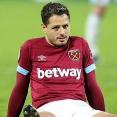 Chicharito arrancó la temporada como suplente en el West Ham