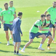 Valverde quiere renovar a De Marcos y Raúl García