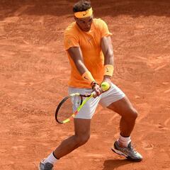 Nadal acelera, arrolla a Goffin y jugará con Tsitsipas por el 11º