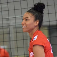 Espectacular debut de Carla Rueda en Francia con 10 puntos