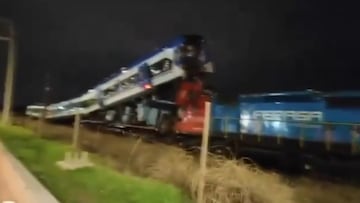 Inédito choque de trenes impacta a Chile: dos fallecidos y varios lesionados