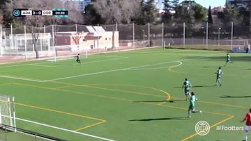 De locos: golazo desde mitad de cancha en el minuto 1 y... ¡respuesta de chilena!