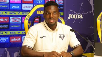 Daniel Mosquera, nuevo delantero de Hellas Verona