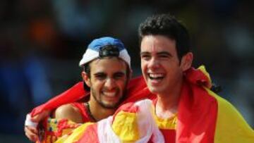 Diego García (derecha) y Pablo Oliva festejan sus medallas de oro y bronce en los Europeos Júniors de Eskilstuna (Suecia).