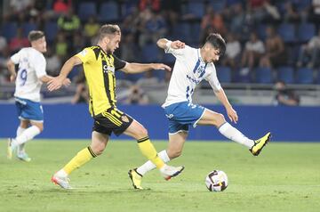 Un doblete suyo permitió la victoria del equipo zaragozano, su partido fue muy cmpleto ante un Tenerife que no supo parar a un exfutbolista suyo.