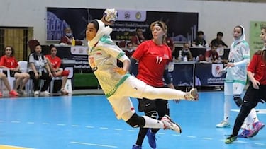 Las iraníes con hiyab disputan
en Castellón su primer Mundial