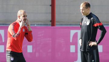 Badstuber, junto a Pep Guardiola, su ext&eacute;cnico en el Bayern.