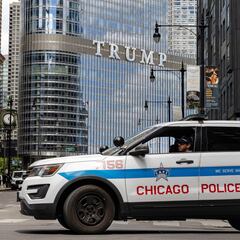La última medida del alcalde de Chicago que se opone al Gobierno: guerra abierta con Trump