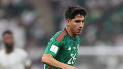 Kevin Álvarez, lateral de la Selección Mexicana, en duelo frente a Arabia Saudita en Qatar 2022.