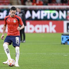 Lalo Torres, segunda baja de Chivas