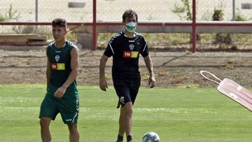 Pacheta: "Tenemos la mejor pareja de porteros de Segunda"