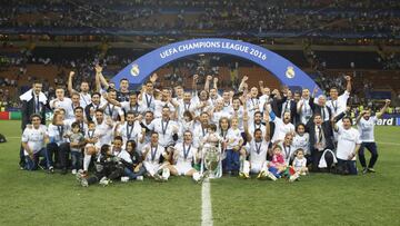 El Real Madrid celebra la Champions ganada en Mil&aacute;n.