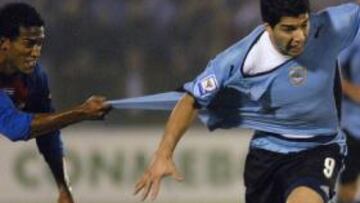 Uruguay obtiene el último billete a Suráfrica
