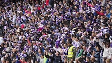 18/05/19 PARTIDO DE PRIMERA DIVISION REAL VALLADOLID  -  VALENCIA   AFICIONADOS SEGUIDORES GRADA