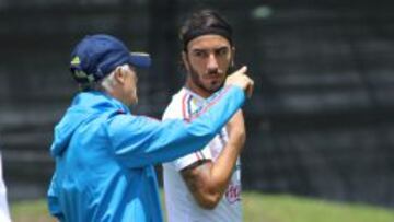 Sebastián Pérez ha disputado 8 partidos en 2016 con Atlético Nacional, siendo figura en la Copa Libertadores. José Pékerman lo convocó al microciclo y ahora le da la oportunidad en Eliminatorias.