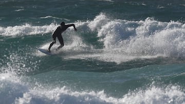 Surfistas mexicanos buscan la última ola que les de el pase para los Juegos Olímpicos