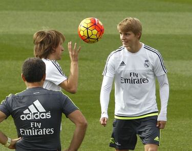 Modric, renovación ineludible