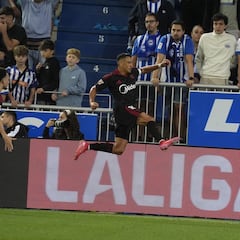 Alexis, del éxtasis en Vitoria a las dudas contra el Alavés