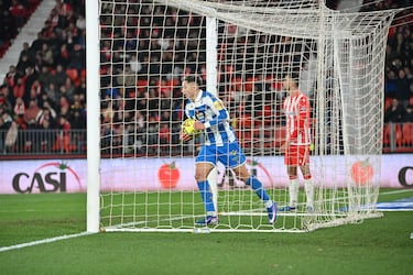 Yeremay revienta al Almería y devuelve la sonrisa al Deportivo