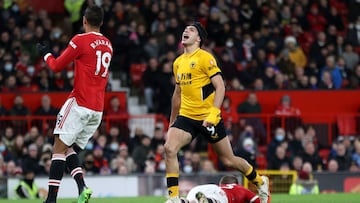 Raúl Jiménez jugó 81 minutos en el triunfo de Wolves sobre el Manchester United