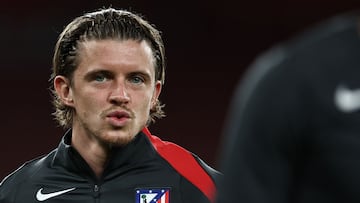 Conor Gallagher. El Aston Villa se adelanta.