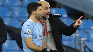 Agüero, con Guardiola en el último City-Southampton.