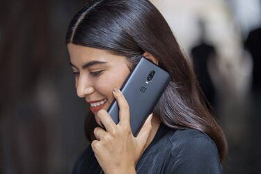 OnePlus 6T: características, precio y sensor de huellas en la pantalla