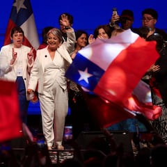 Jara se acuerda de Matthei tras ganar la primera vuelta y le deja este mensaje: “Fue una víctima”