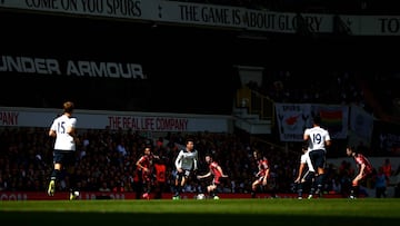 LONDON, ENGLAND - APRIL 15: General view inside the stadium during the Premier League match between Tottenham Hotspur and AFC Bournemouth at White Hart Lane on April 15, 2017 in London, England.  (Photo by Dan Istitene/Getty Images)