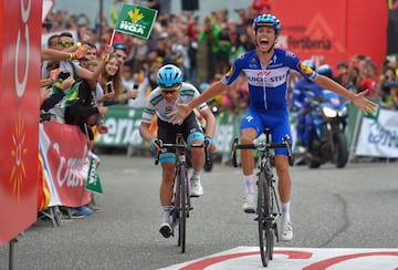 El español Enric Mas (Quick Step) se impone vencedor de la vigésima etapa de la Vuelta disputada entre Escaldes-Engordany y Coll de la Gallina