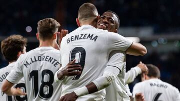 Vinicius y Benzema, durante un partido del Real Madrid.