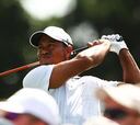 Tiger Woods se pone líder un año después