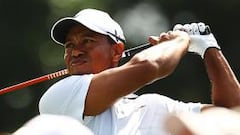Tiger Woods se pone líder un año después