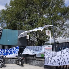 Afición de Pumas se manifestó en CU: "Directiva mercenaria"