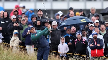 Troon (United Kingdom), 18/07/2024.- Irish golfer Padraig Harrington in action during Round 1 of the Open Golf Championships 2024 at the Royal Troon Golf Club, Troon, Britain, 18 July 2024. (Reino Unido) EFE/EPA/ROBERT PERRY