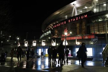 Soccer Football - Europa League - Group B - Arsenal v SK Rapid Wien - Emirates Stadium, London, Britain - December 3, 2020 A general view of Arsenal fans outside the stadium before the match, as a limited number of fans are allowed to attend stadiums foll
