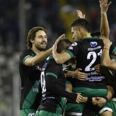 Puerto Montt gana y alcanza a Cobreloa en el primer lugar