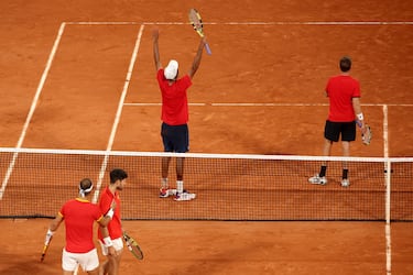Rafa Nadal se despide de los Juegos Olímpicos tras caer en el dobles con Carlos Alcaraz frente a Rajeev Ram y Austin Krajicek.