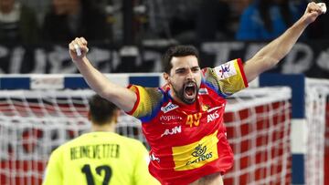 Alex Dujsebaev y Ferrán Solé en el siete ideal del Europeo