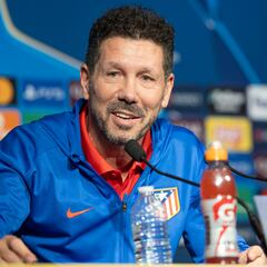 Simeone: “He puesto a Griezmann más de 400 veces, le admiro”