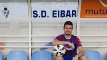 El Eibar ficha a Hajrovic y Errasti se marcha a Italia